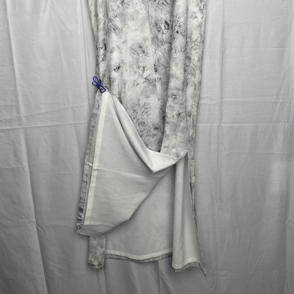 Lululemon dress - Picture 7 of 7